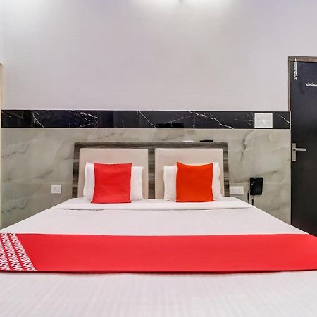 Oyo Flagship 83121 Hotel Rose Vip Сахаранпур Екстер'єр фото