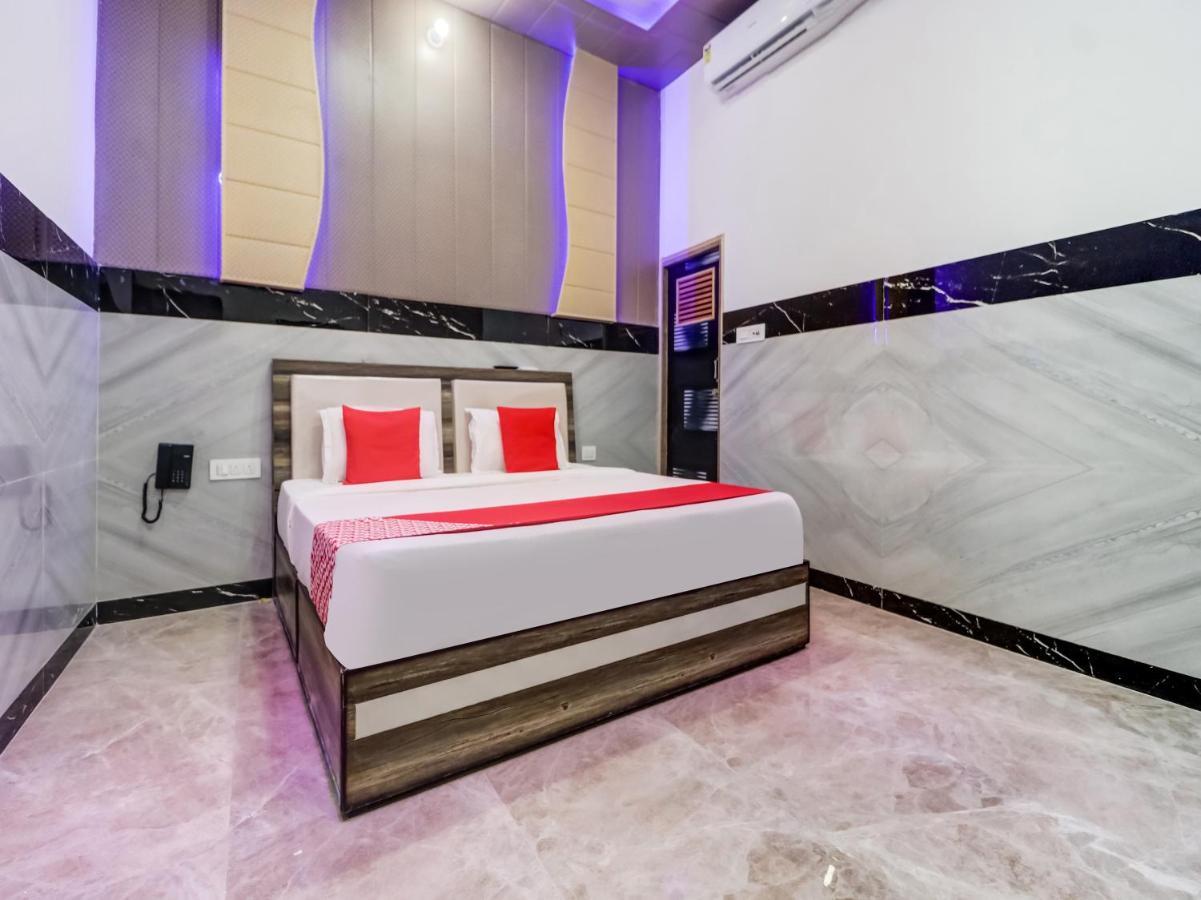 Oyo Flagship 83121 Hotel Rose Vip Сахаранпур Екстер'єр фото