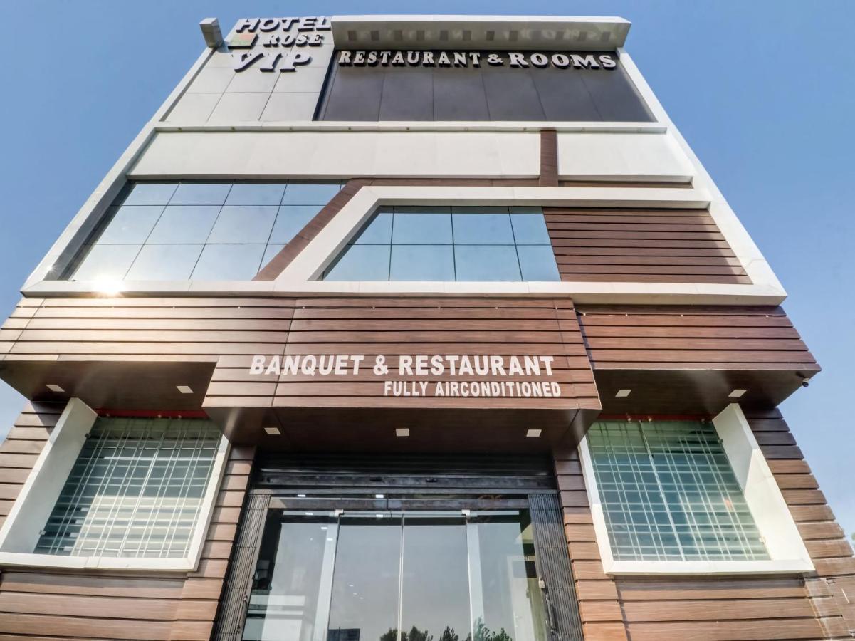 Oyo Flagship 83121 Hotel Rose Vip Сахаранпур Екстер'єр фото