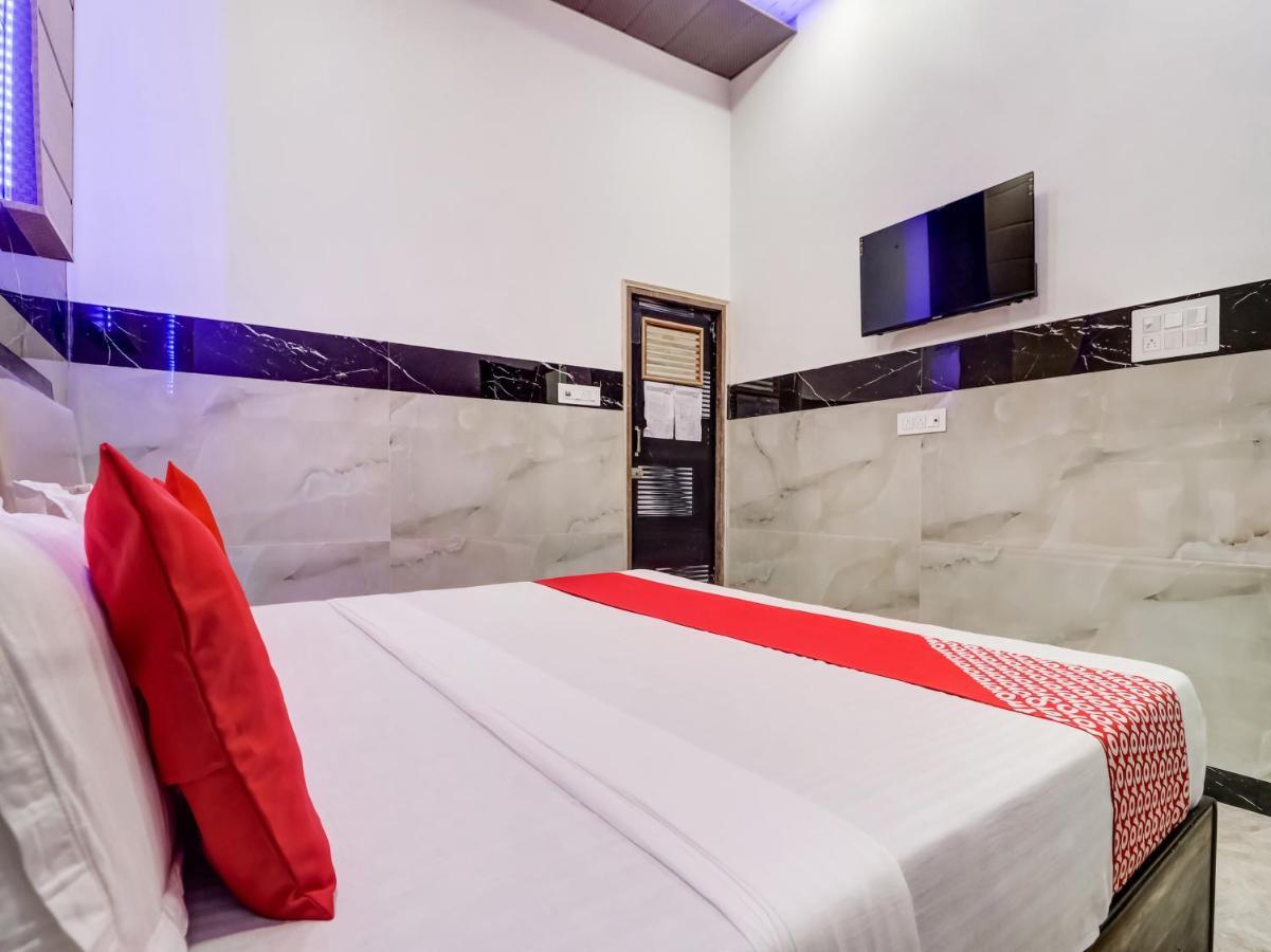 Oyo Flagship 83121 Hotel Rose Vip Сахаранпур Екстер'єр фото