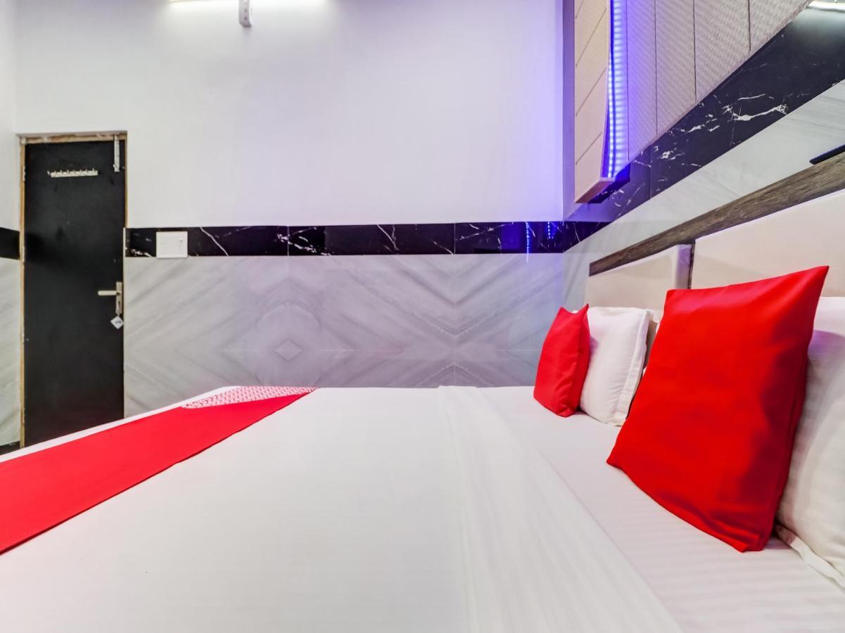 Oyo Flagship 83121 Hotel Rose Vip Сахаранпур Екстер'єр фото