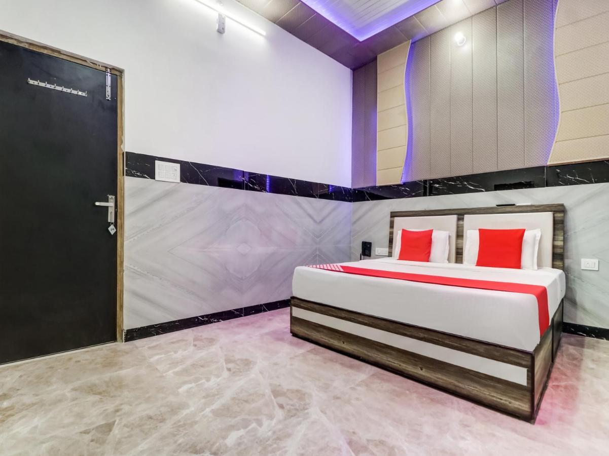 Oyo Flagship 83121 Hotel Rose Vip Сахаранпур Екстер'єр фото